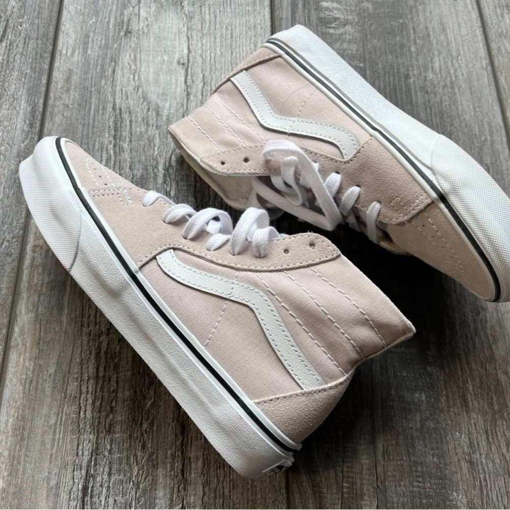 NEW! Vans Women’s Sk8-Hi Tapered Shoes Lilac Ash Suede and Canvas - Size 6